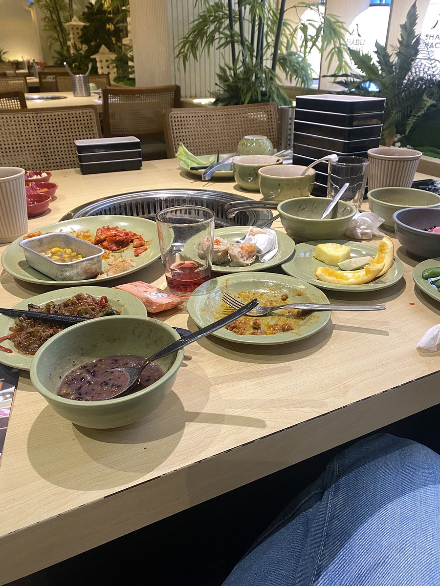 moonjeyde's tweet photo. merayakan husband day☀️ https://t.co/pNla3tsELi