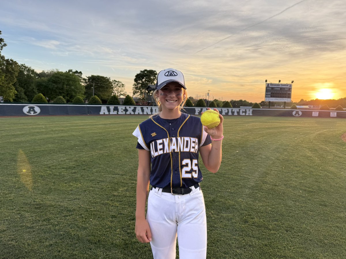 ACHS_Fastpitch's tweet photo. Ac cougs picked up another win tonight vs Freedom. Final score after five innings was 12-1. 

Top hitters include: 
Kensley Davis - 2 homers 
Ava Hamby - 1 homer 
Laney Mayberry 
Kyla Hamby 

The team will face Lake Norman on senior night. https://t.co/gxlZ4nMtoF