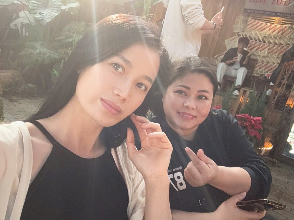 Phượng tweet media