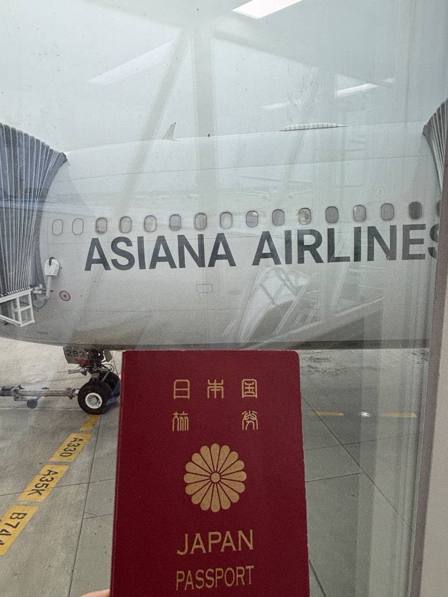 sqO2s0SNvwa8qrc's tweet image. WithUの皆様おはマコ🦁🧡🌈

令和 08年 04月 22日 (水) 晴れ

今日もお休みですけど大量の洗濯物が
待ってる現実😱

余韻ひたひたで虹活🌈主夫活🫡

体調管理しっかりとマコティブ
ファイティンᕦ(ò_óˇ)ᕤ

 #NiziU #MAKO #マコティブ
@NiziU__official