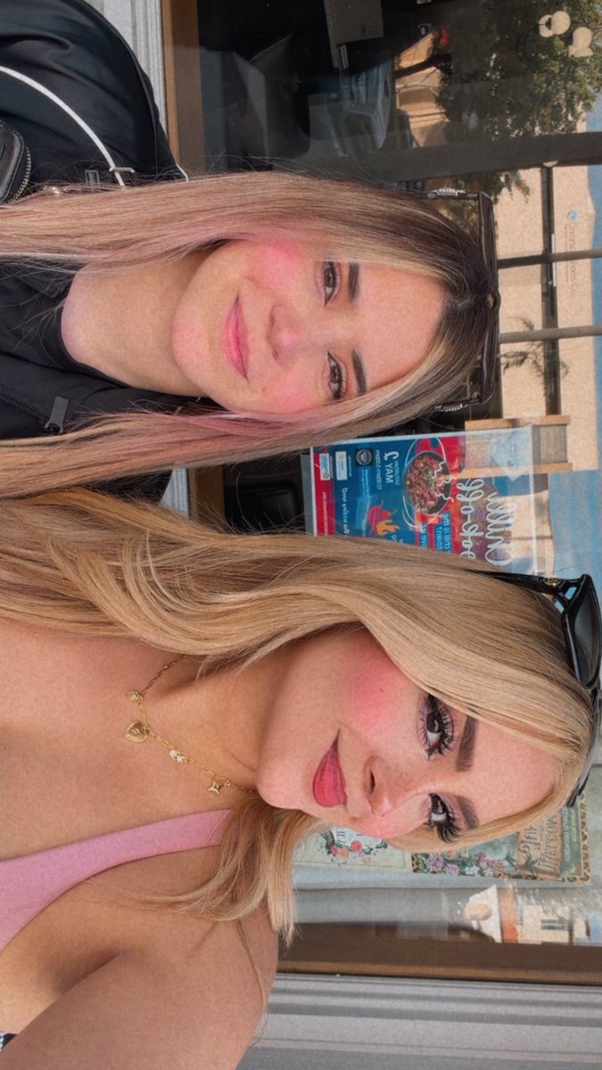 ARI 🍓✨ tweet media