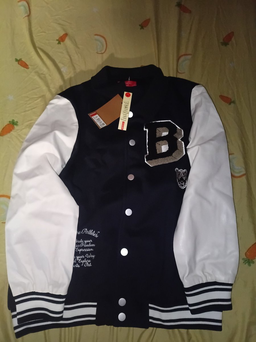 614HyuneePark's tweet photo. WTS LFB
BAEKHYUN BENCH VARSITY JACKET ( NEW,WITH TAG ) SMALL SIZE.. 

RFS: FOR MY MEDICINE https://t.co/DrsLU76gJb