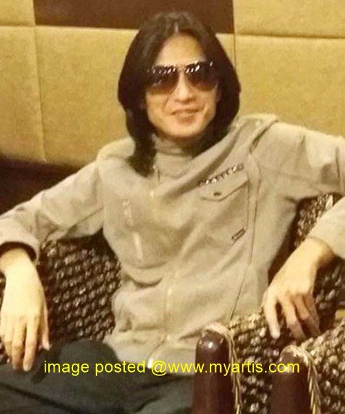 bat 😴 tweet media