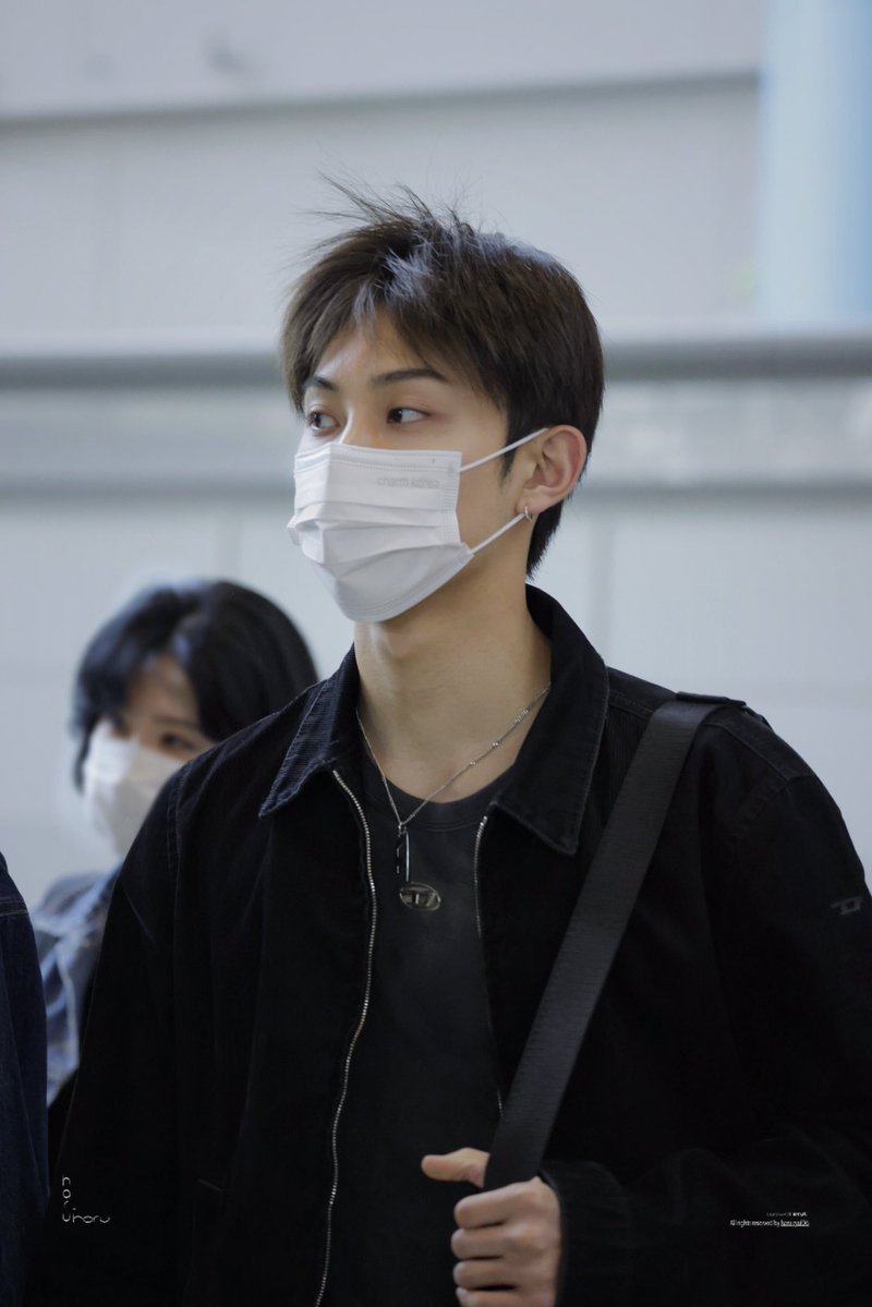 𝑯𝒂𝒓𝒖_𝒉𝒂𝒓𝒖 tweet media