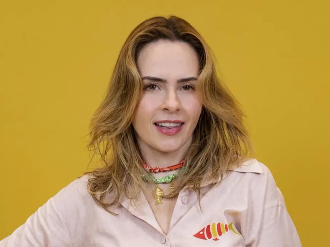 Como Ana Paula se sentirá após a vitória no #BBB26?

A carta da Lua, seguida da carta do Sol, indica uma grande vitória após um período de muitas instabilidades e lutas internas, além de um sentimento de dever cumprido e felicidade. A carta da Montanha aponta desafios, acredito