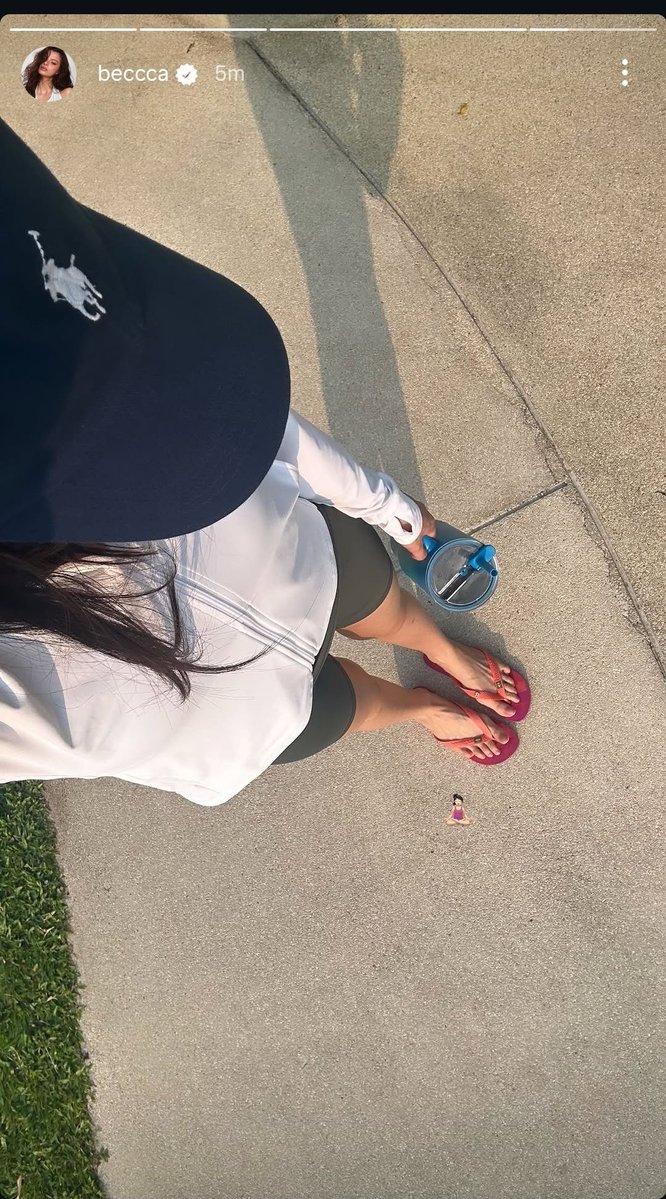 BECKY OFFICIAL tweet media