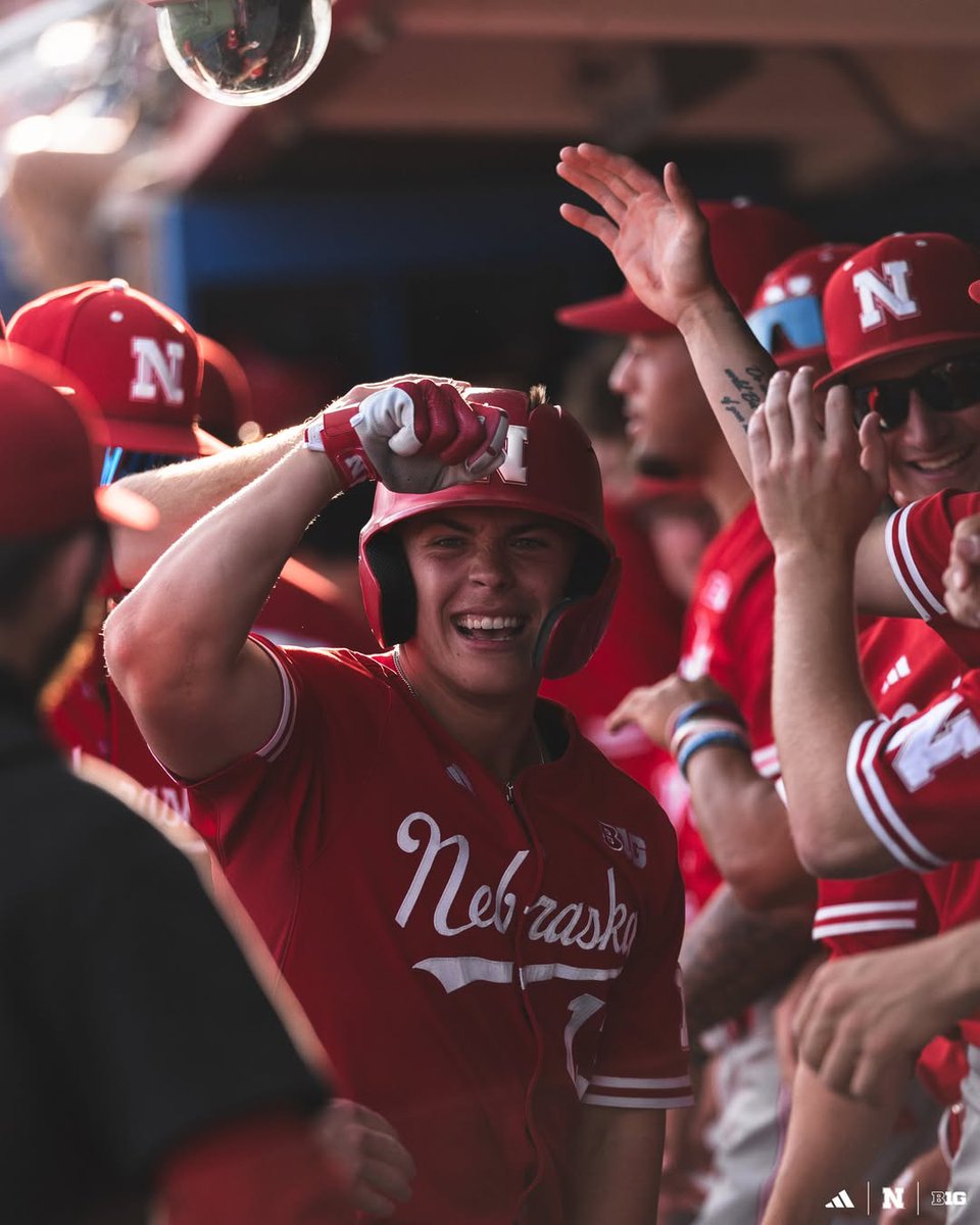 NCAA Baseball tweet media