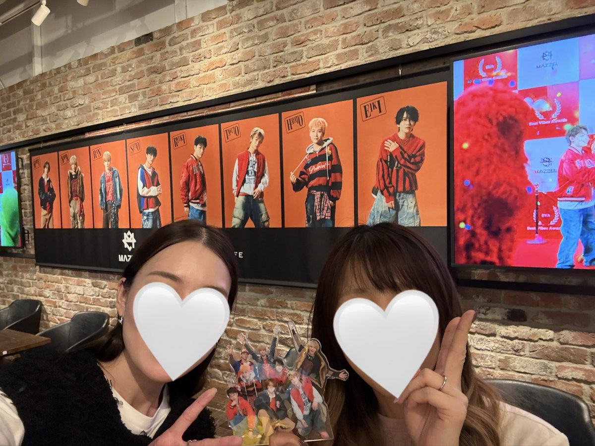 yuripeku's tweet photo. ならちゃんとコラボカフェ🍽️🤍
前会った時はお互いミーグリ前で緊張やばくて、、😂
昨日は色々話せて楽しかった☺️🫶
たっくんいっぱい並べれて幸せやったね☺️

#MAZZELコラボカフェ 
#MAZZEL_banquet
#MAZZEL_TAKUTO https://t.co/b82PWSQFvF