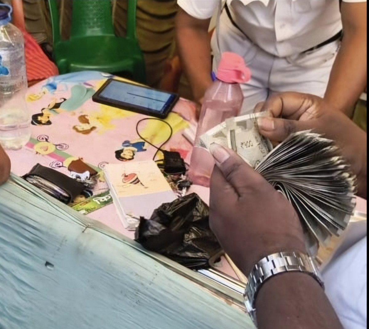Kolkata Police tweet media