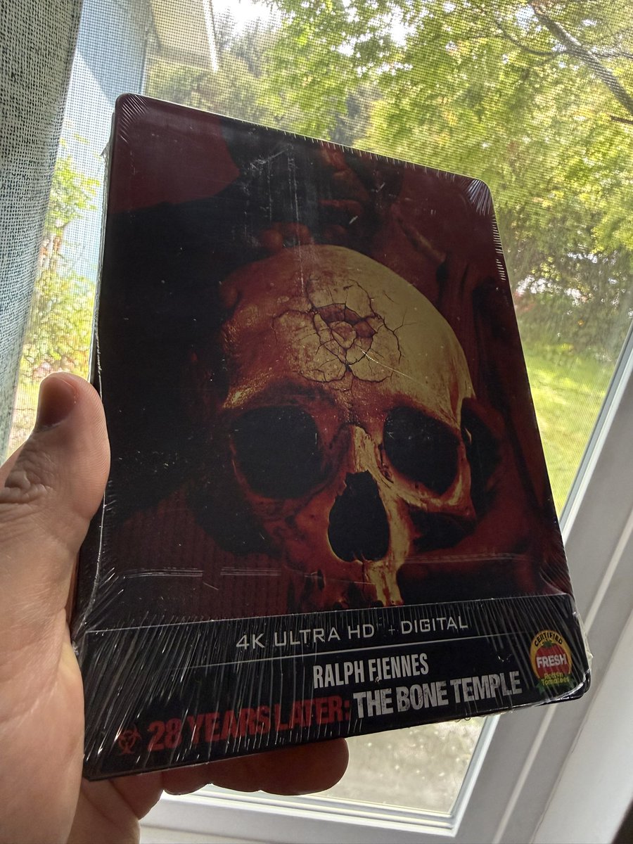 itsQuaristice's tweet photo. Someoneโs gettin #boned tonight https://t.co/Uh1N4eCKGd