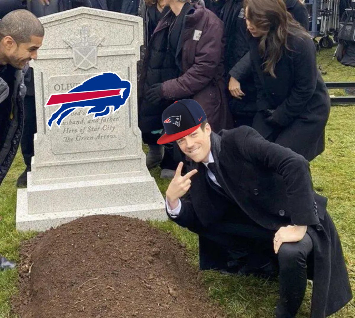 MissMahlia's tweet image. Just thinking about Drake Maye supporting the B's after seeing so much Josh Allen on my TL. 🍀 #Bruins #Patriots #LFG