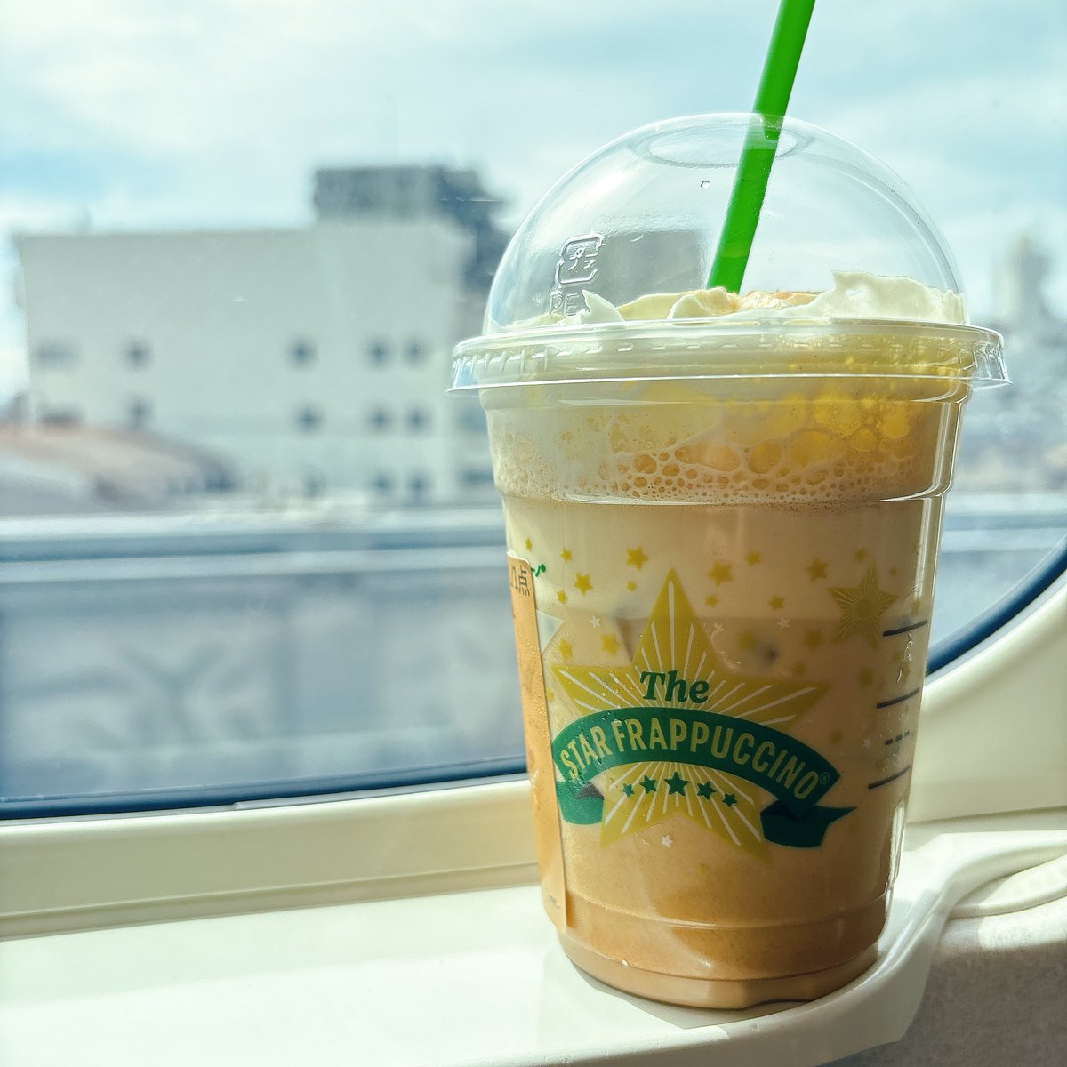 ひだり tweet media