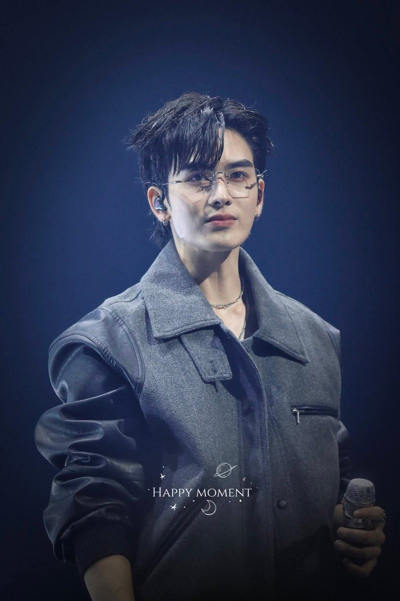 Shweyee(Santapp) tweet media