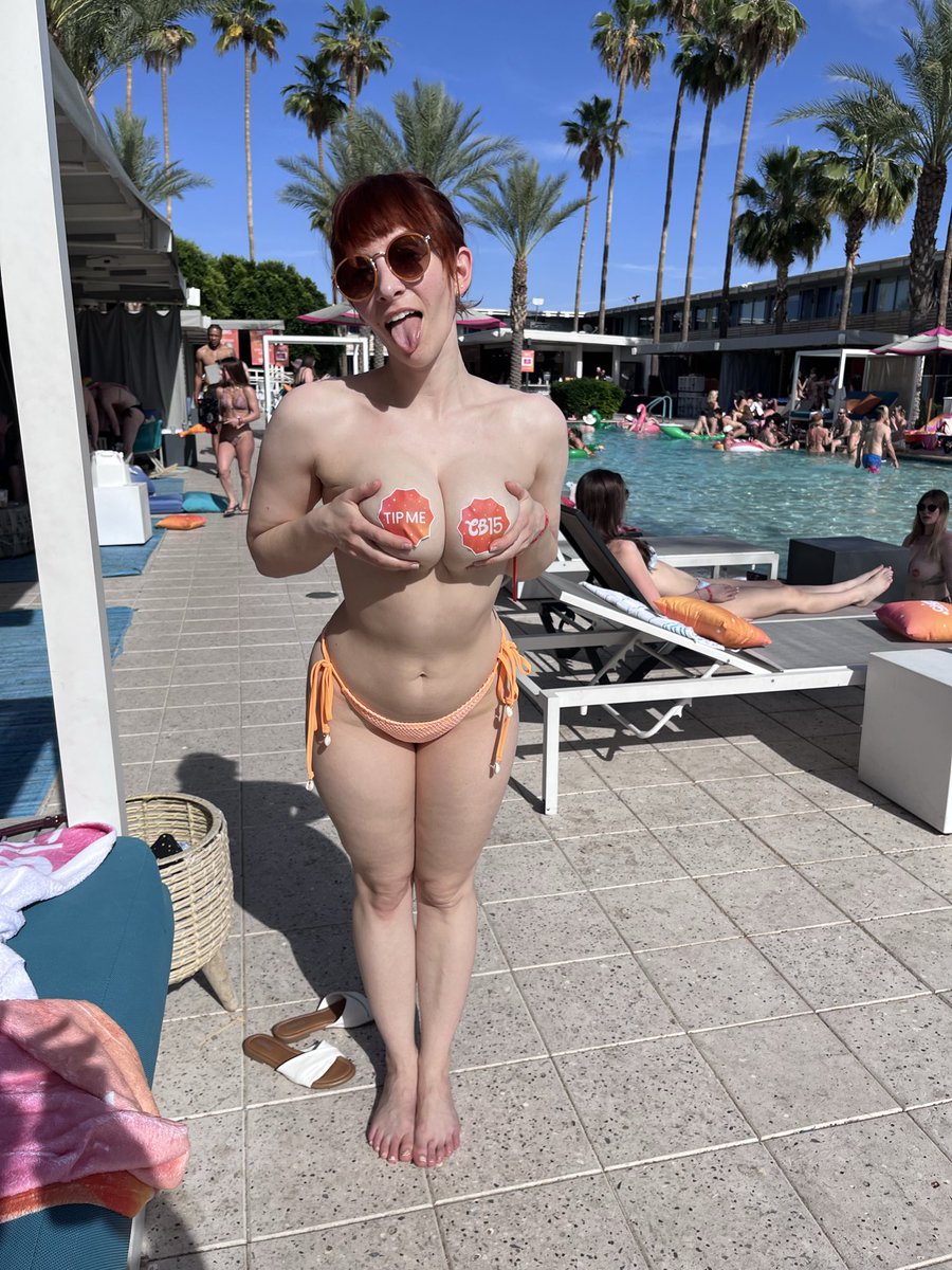 Who let this perv into the pool party 😳 #CB15