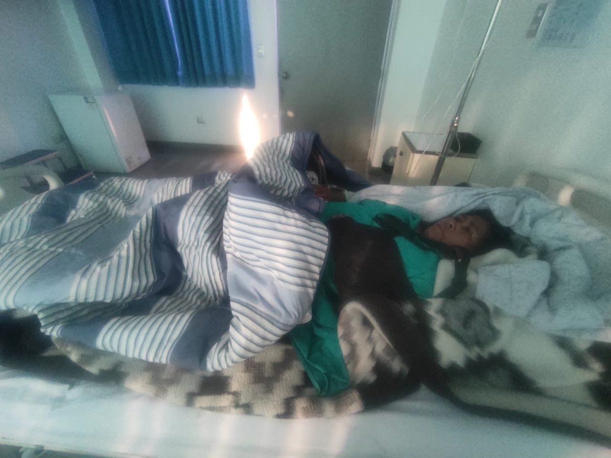 spidey37821's tweet image. My mom was hit by a car while walking home after a long day of work…
The person responsible hasn’t taken accountability, and now we are facing this completely alone.

I never thought I would be here asking for help, but we truly need it. 

#Help #Emergency #Support #Family