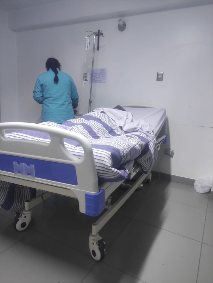 spidey37821's tweet image. My mom was hit by a car while walking home after a long day of work…
The person responsible hasn’t taken accountability, and now we are facing this completely alone.

I never thought I would be here asking for help, but we truly need it. 

#Help #Emergency #Support #Family