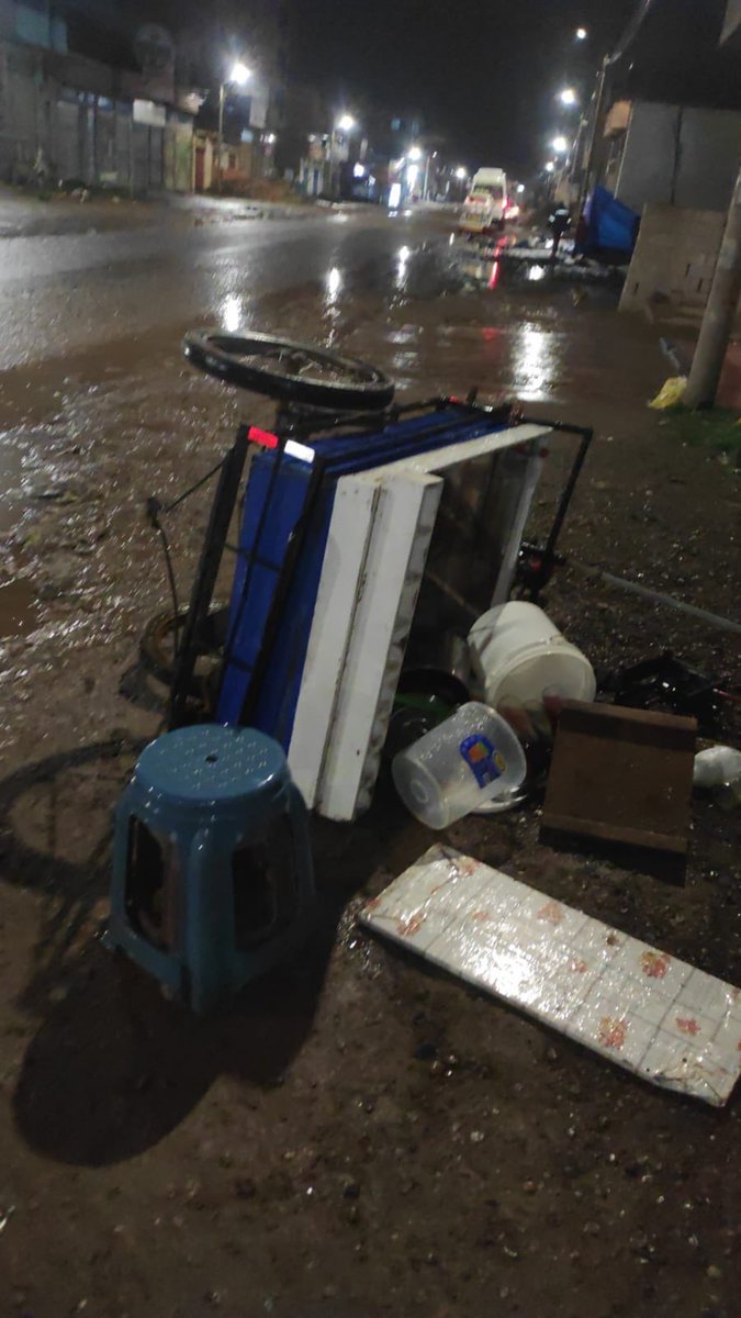 spidey37821's tweet image. My mom was hit by a car while walking home after a long day of work…
The person responsible hasn’t taken accountability, and now we are facing this completely alone.

I never thought I would be here asking for help, but we truly need it. 

#Help #Emergency #Support #Family