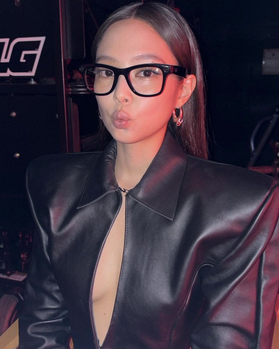 jennie pics tweet media