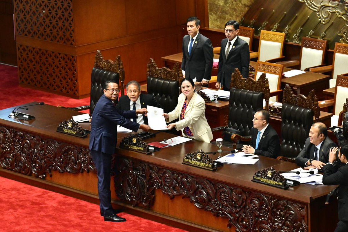 Sekretariat Negara tweet media