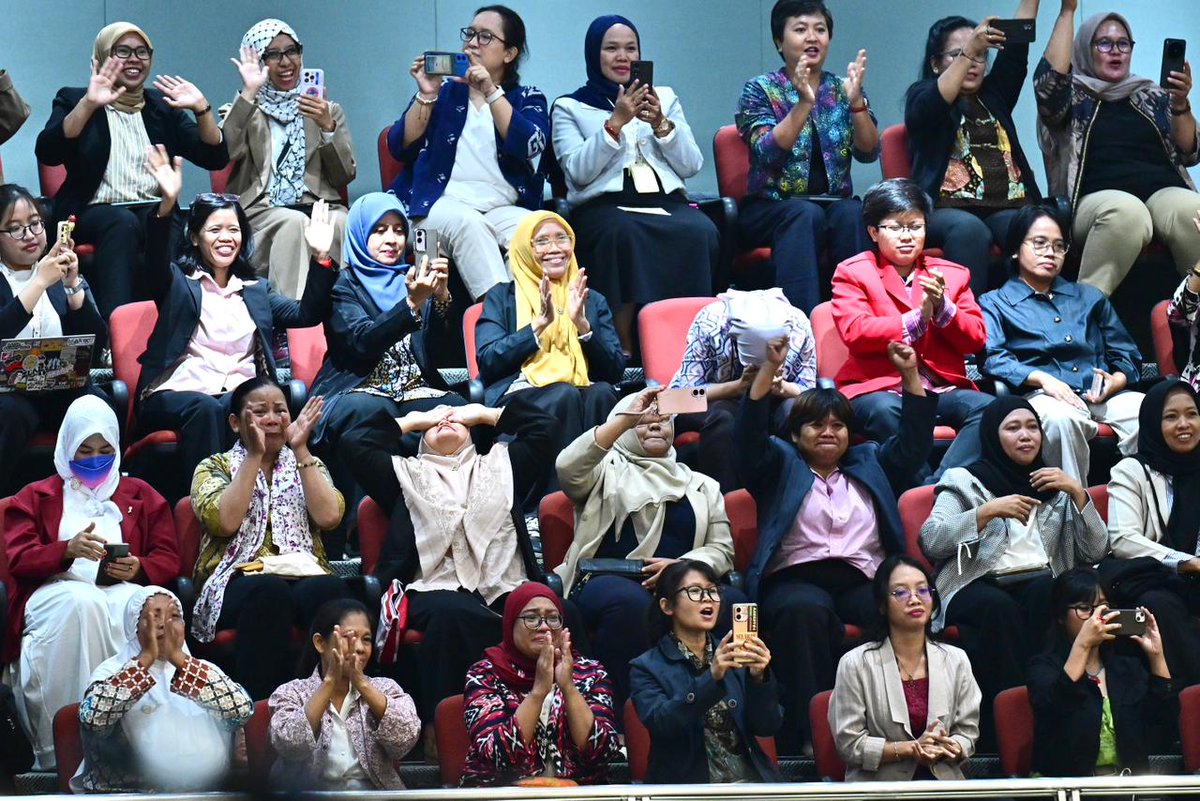 Sekretariat Negara tweet media