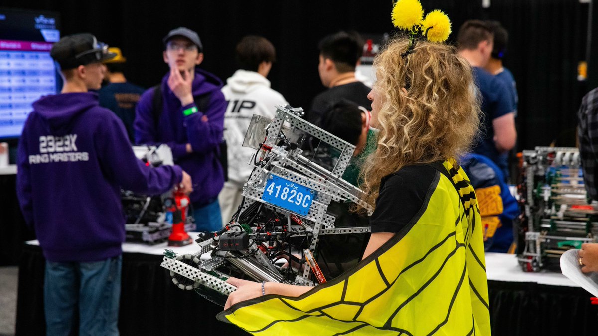 VEX Robotics tweet media