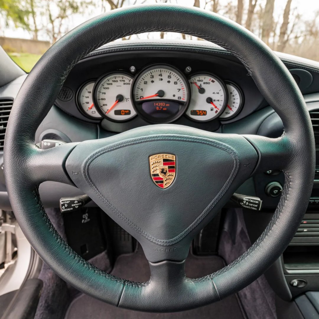 Bring a Trailer tweet media