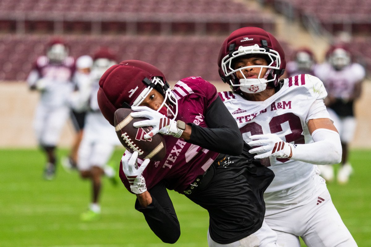 jack_coil_'s tweet photo. spring ball selects https://t.co/vls3bmEVEc