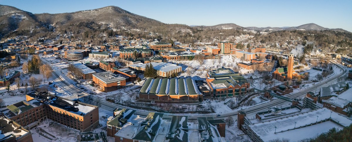 appstatesports's tweet image. Lucky to call this place our own. 

Happy Earth Day, #AppNation 🌎

#OTM