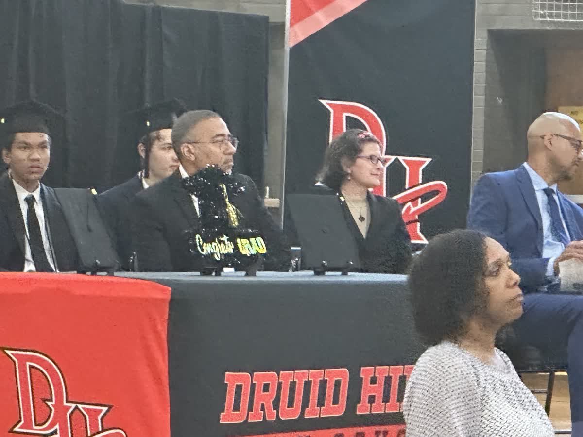 DCSD_Secondary1's tweet photo. Druid Hills showed up and showed out for their Half Cap ceremony! 🎓👏 Shoutout to our rising juniors stepping confidently into their next chapter. #ClassOf2028 #HalfCap https://t.co/GhDqKnod49