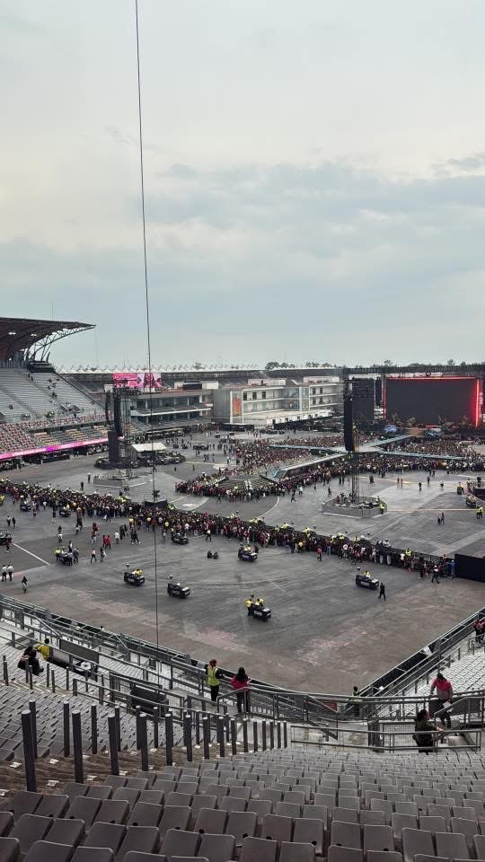 Pecas🤍 tweet media