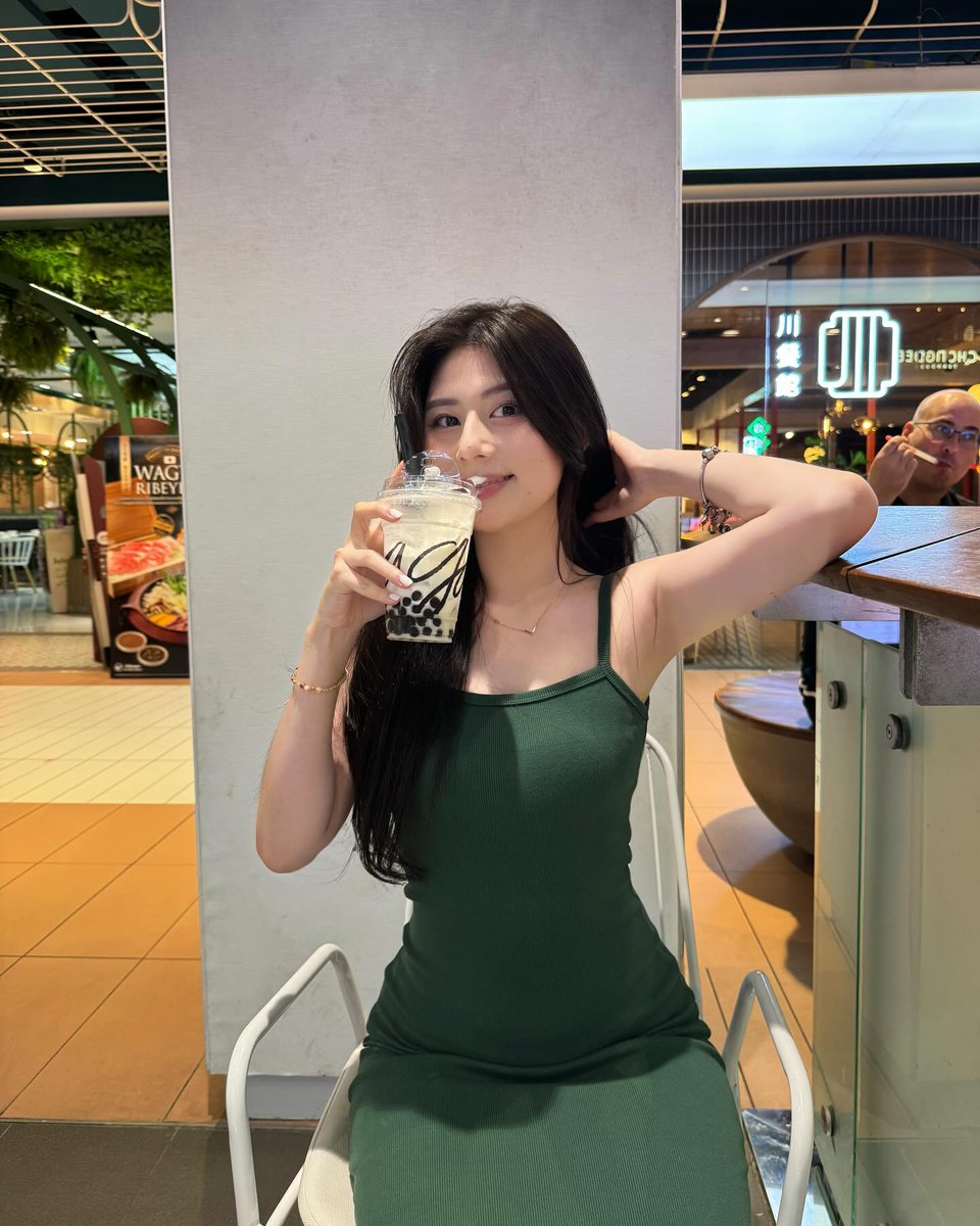 SayangnyaLuna's tweet photo. Lydia https://t.co/RWaeILOV00