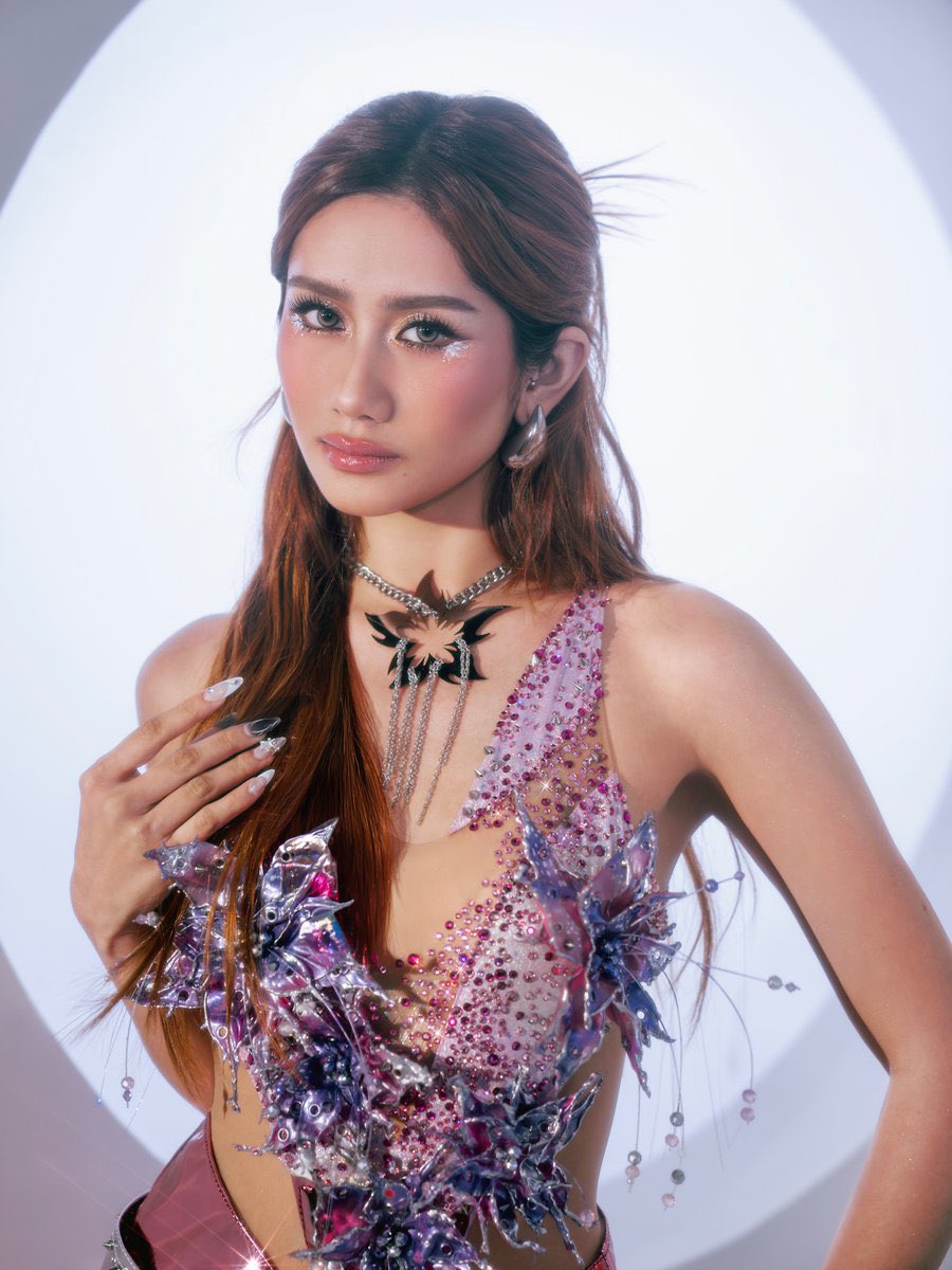 BINI TRENDSETTER 📌 tweet media