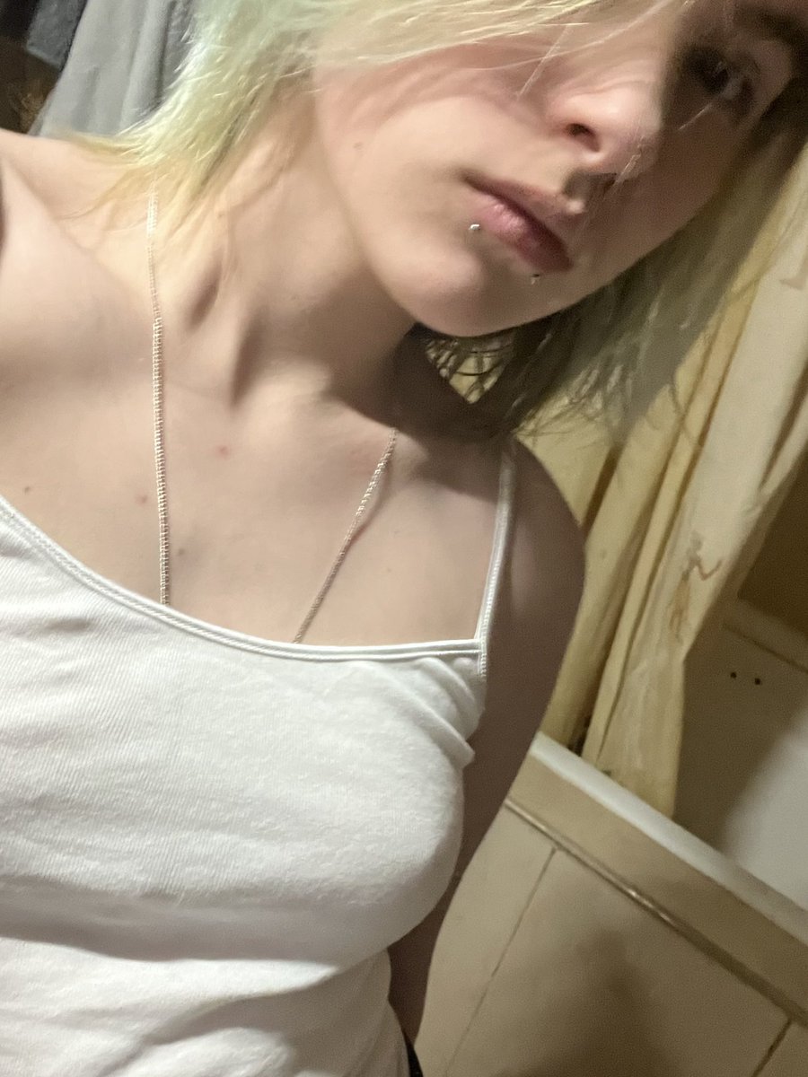 маря tweet media