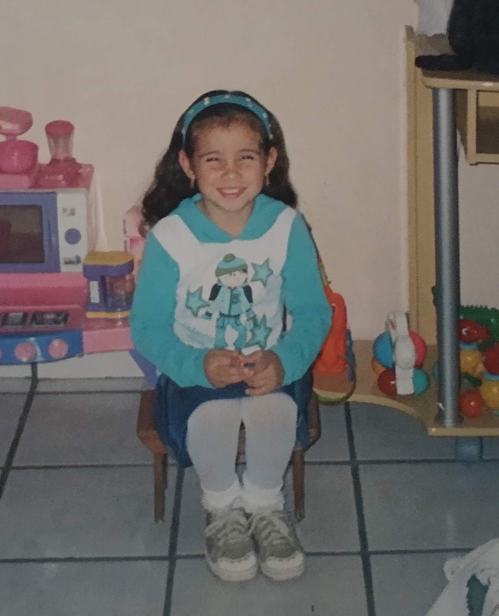 rosalua. tweet media