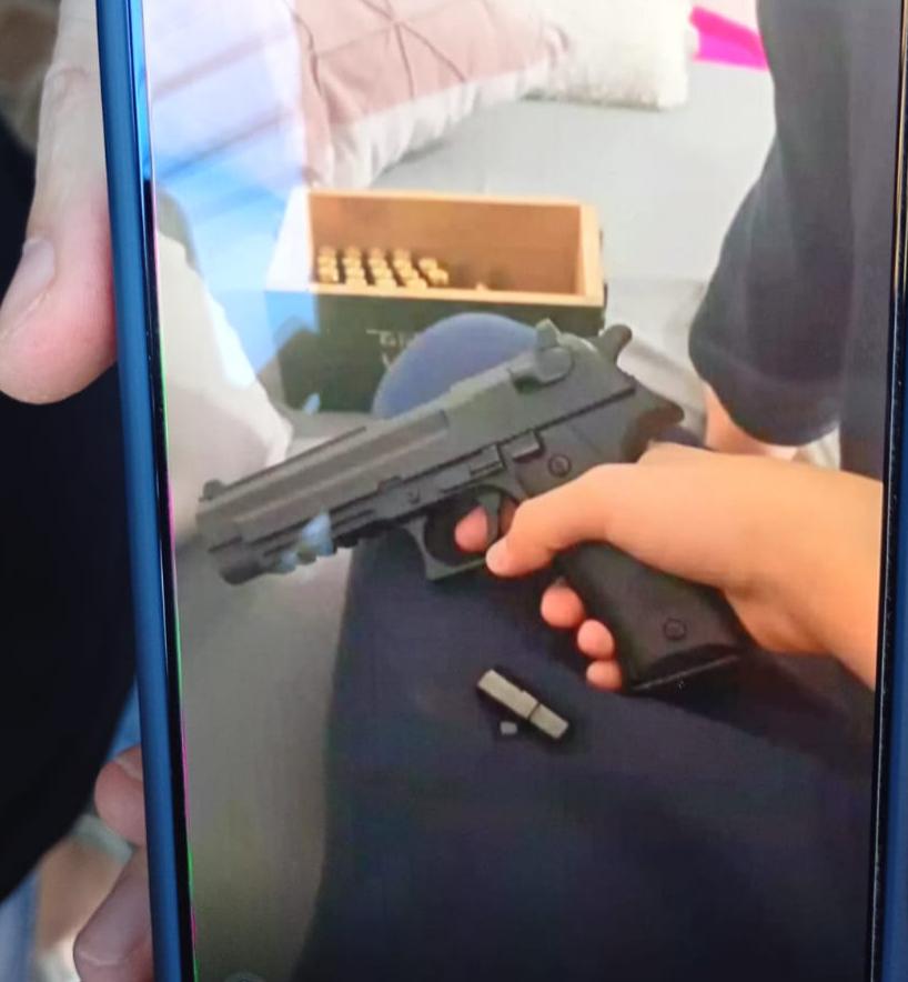 Vía Szeta tweet media