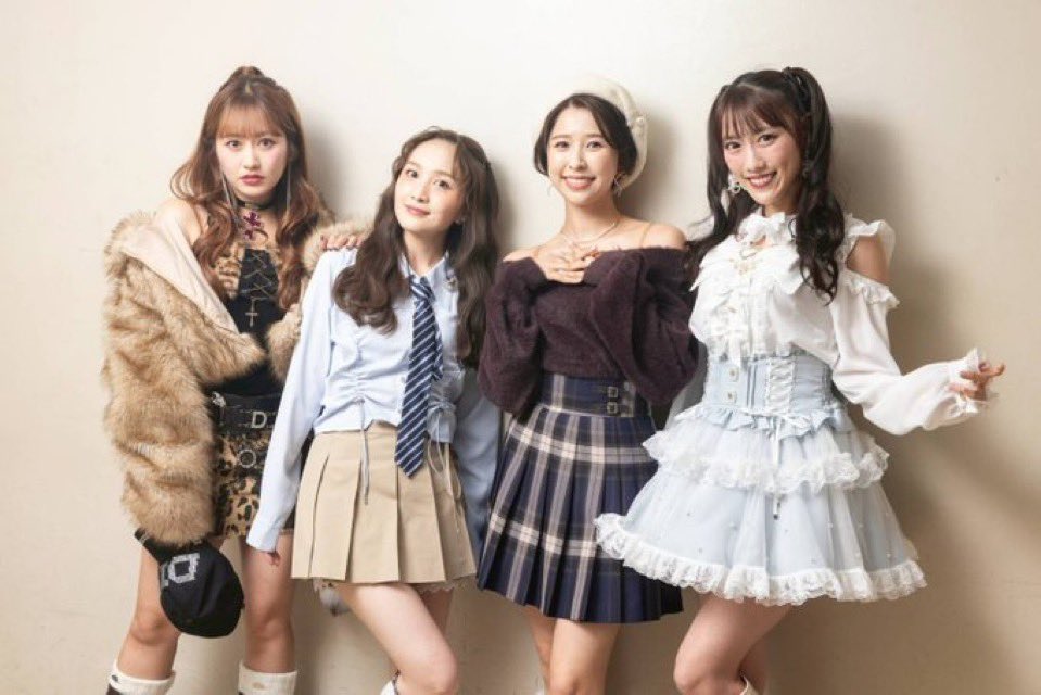 ドリもも@official tweet media