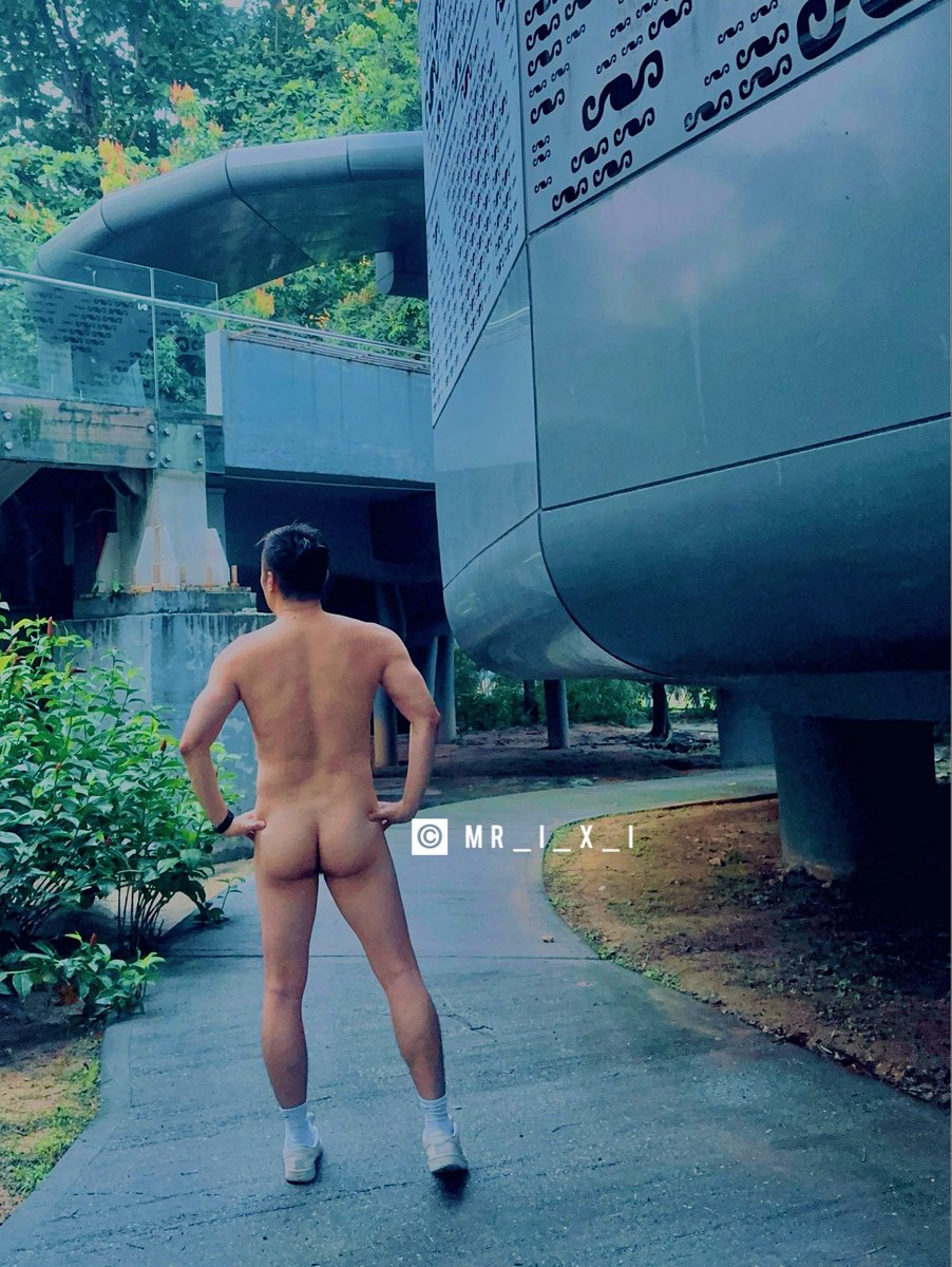 Mr_I_x_I tweet media