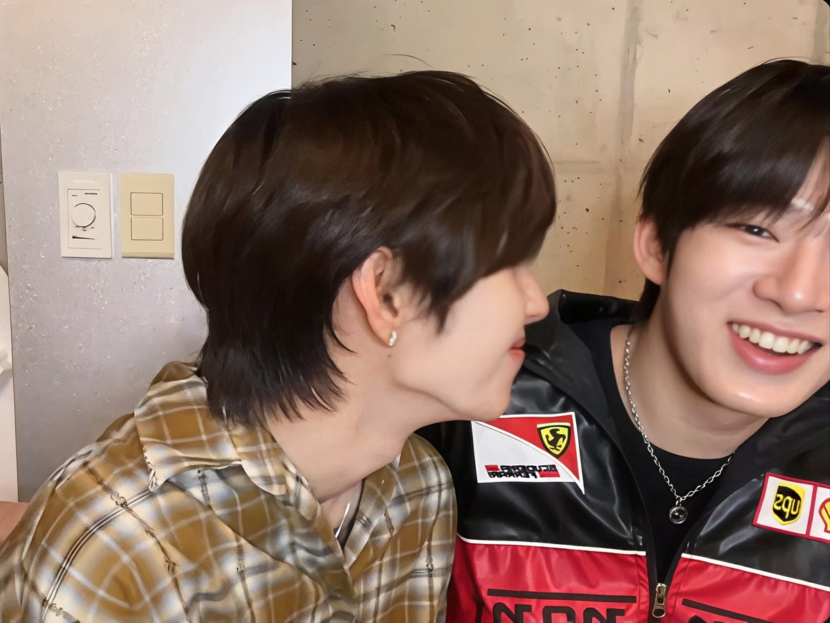 lyre 🫧 tweet media