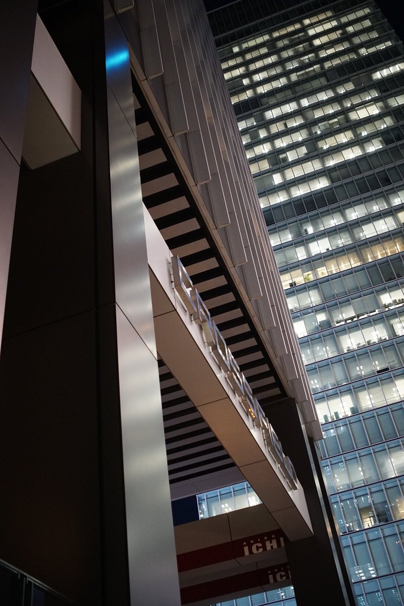 sicam623's tweet photo. ストリートスナップはしばらくこれにすることにしたので…ボディレンズ合わせて55kなのに最新カメラにはないお手軽さ
α5100
Viltrox AF 25mm F1.7 Air https://t.co/w5OYRgB2dw
