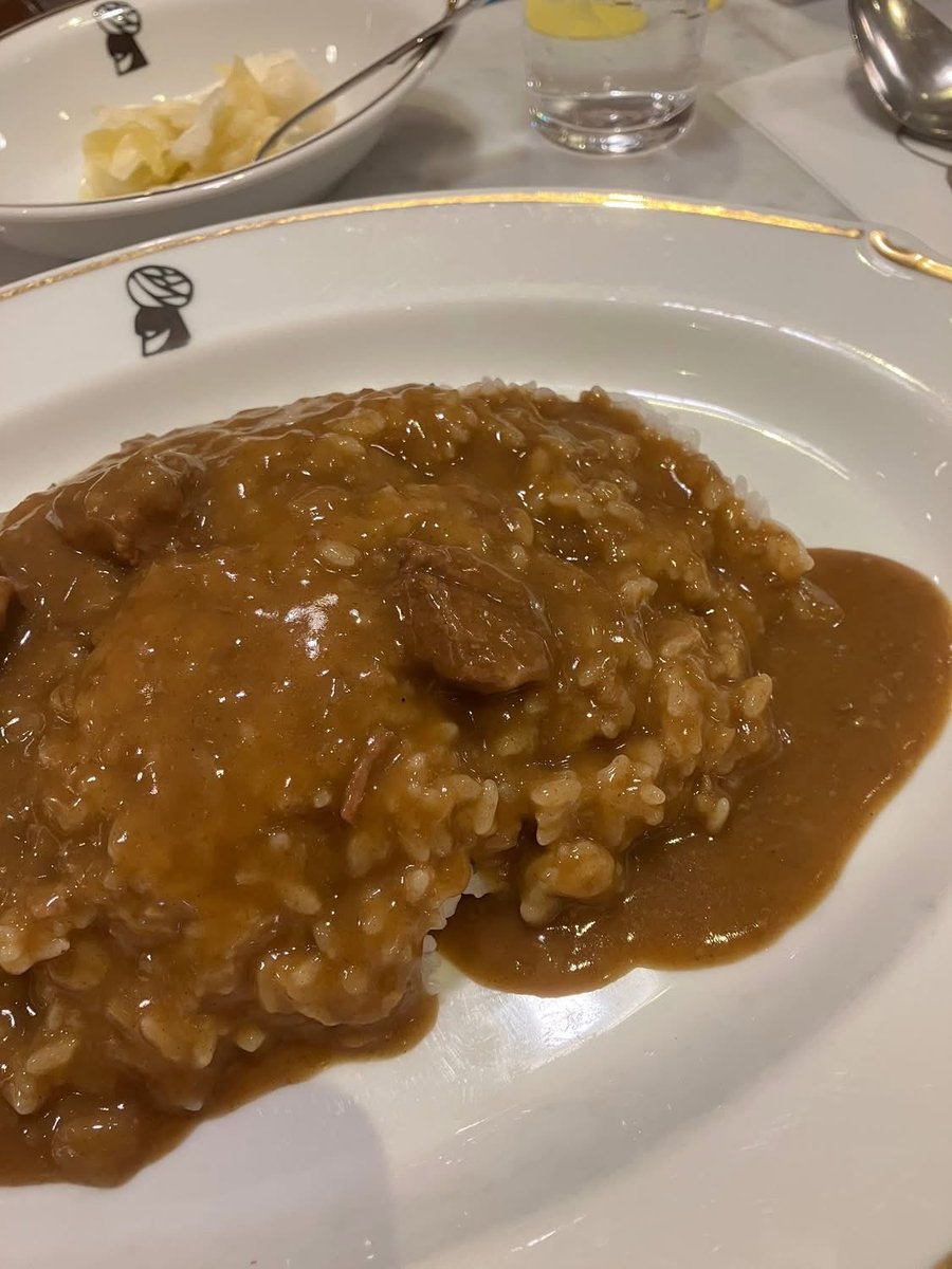 PhotoGaku's tweet photo. 昨日は山本学先生のEOS学園に乱入して告知をさせて頂きました。
そして当たり付き写真集が2本連続で当たりが出る！当たり増量週間という事で(^^)

北海道中標津から海鳥研究者��福田佳弘さんにも来ていただきました。

#キヤノンギャラリー大阪
#飾り鳥
#戸塚学
#北野誠
#ズバリ https://t.co/rkun00sIni