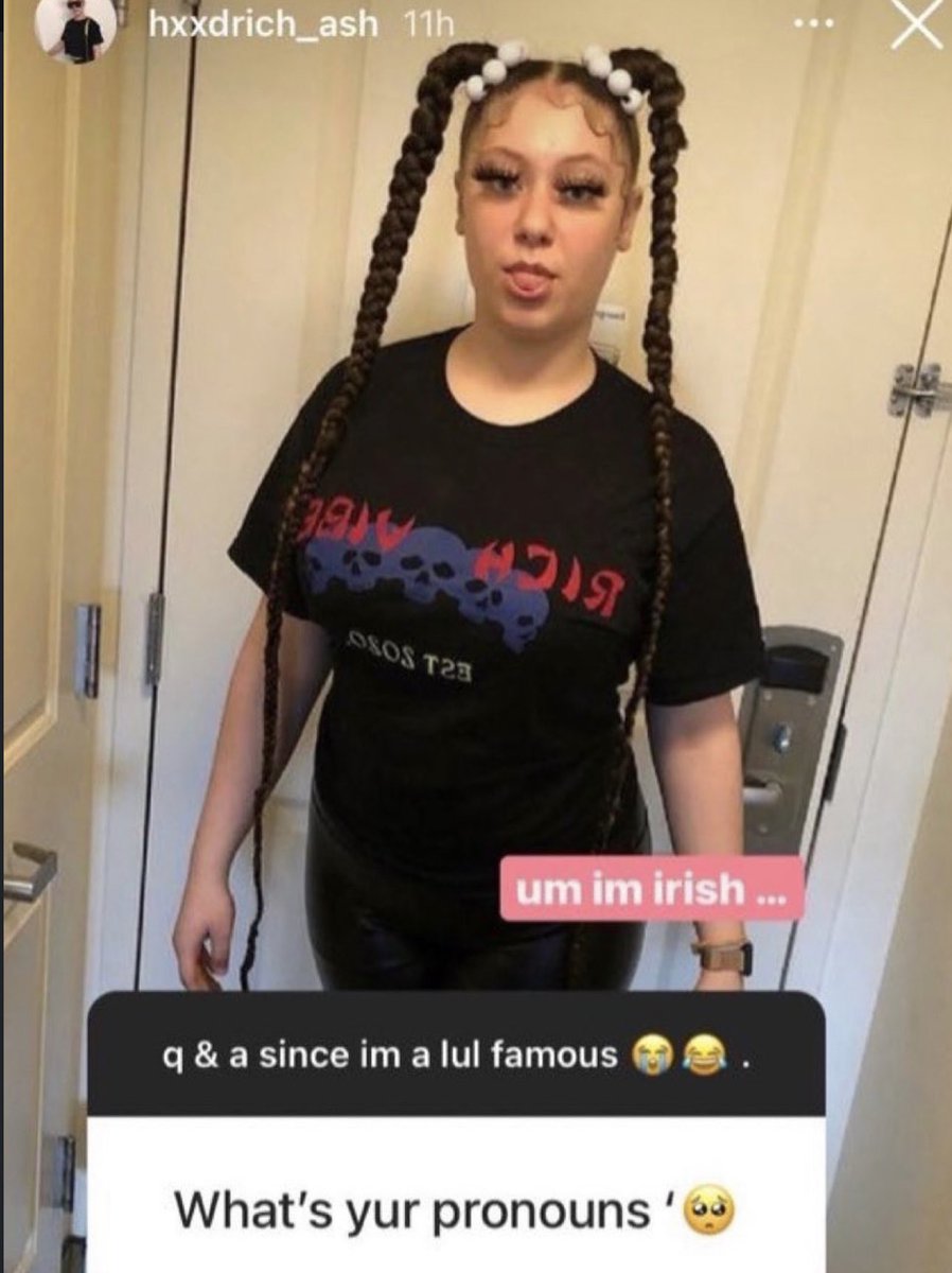 aphroditesdoves's tweet photo. @cutebasedgirl Omg you’re giving period uhh period vibes girl !!!! Awwwww https://t.co/Te0bxpmyJB