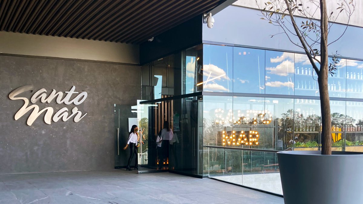 SLP_Capital's tweet photo. 🐟🍸 Descubre Santo Mar en #SanLuisCapital: alta cocina de mar con influencias orientales, peruanas y mexicanas.

📍Av. Venustiano Carranza 2495, Lomas de San Luis, 78219, S.L.P.

📷: Santo Mar SLP vía FB https://t.co/BdSthiM6Ol
