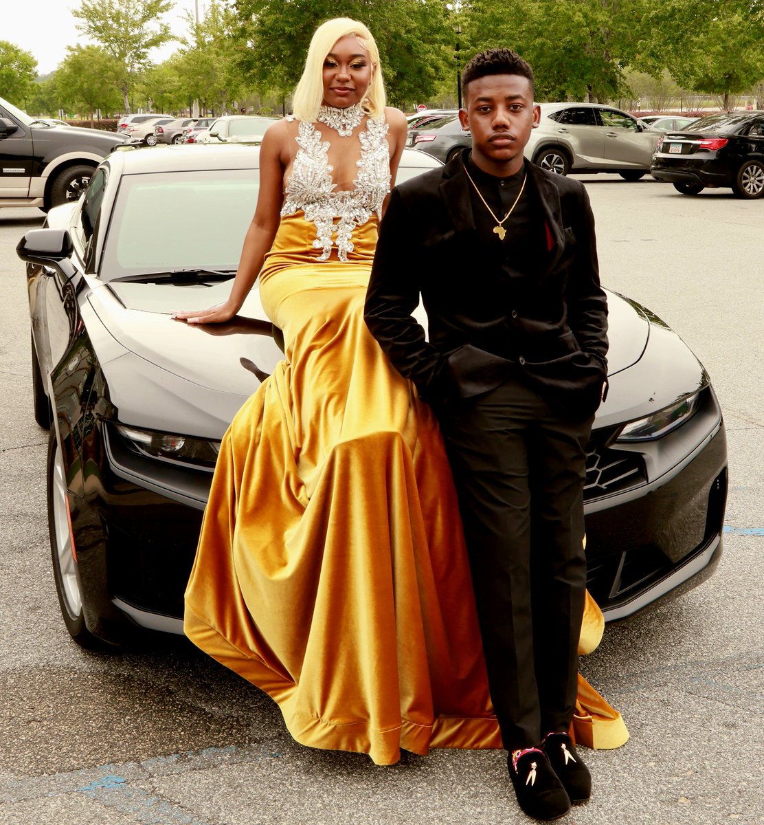 gdnottage's tweet photo. #promphotos https://t.co/wQb5D9UMtY