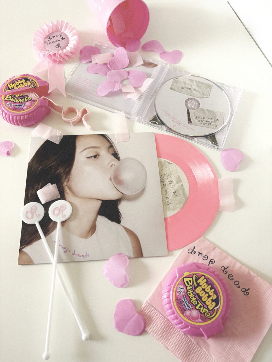 gray✮ so in love ♡ tweet media