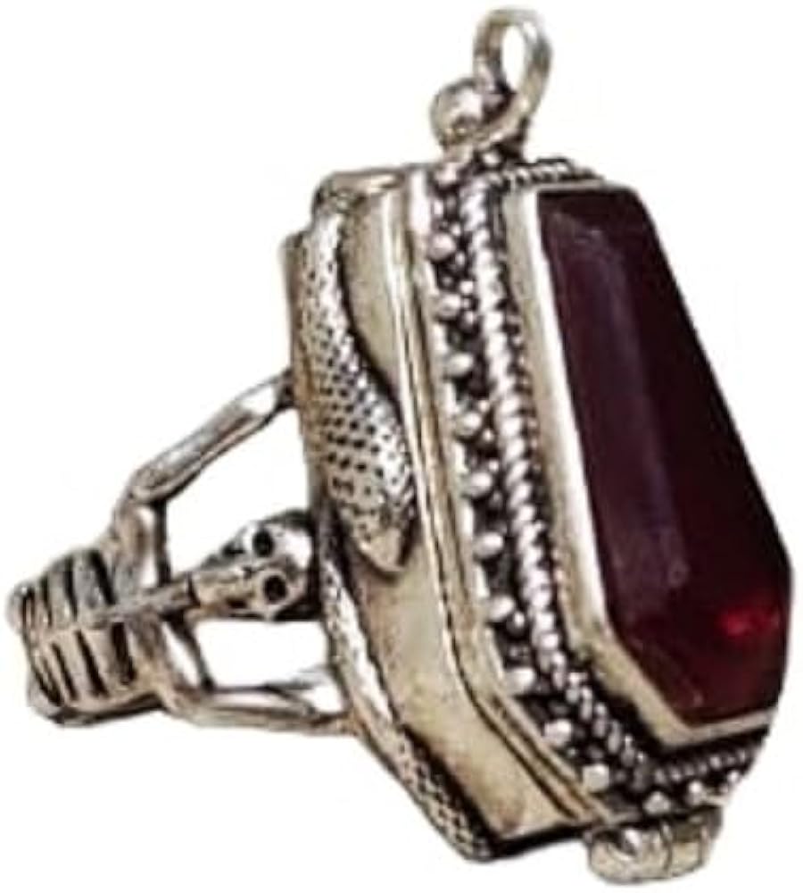 handmadegemsto1's tweet photo. #redrubyring  #marquisstonering #storageboxring #jewelry #giftshop #perfumeboxring #snuffboxring #compartmentboxring #NextDayDelivery #amazonsale #amazonfashion #primedaydeals #bohoweddingstyle #gemstone https://t.co/8CB6JWfkLK