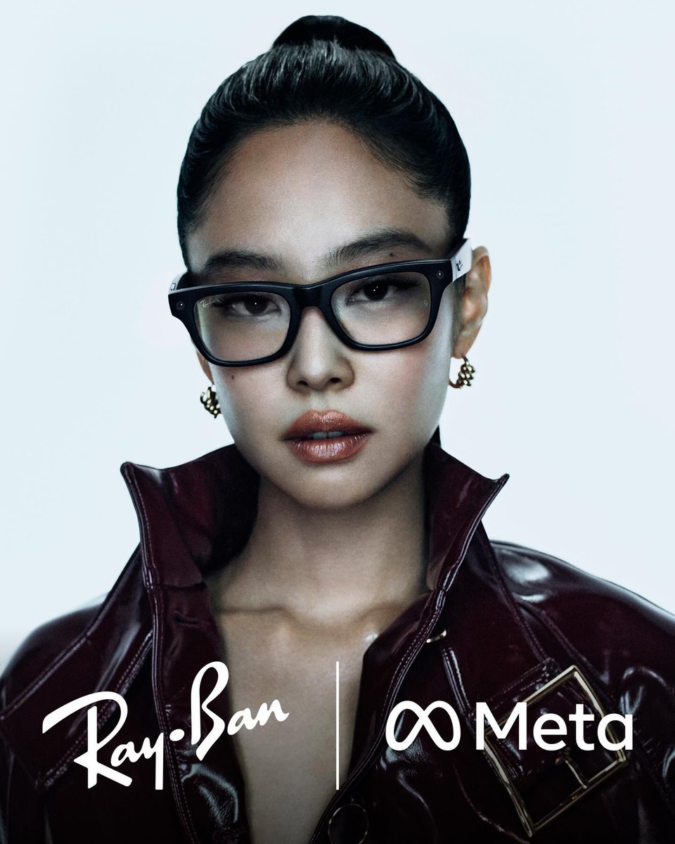 Glamour_JENNIE's tweet image. 260422 #JENNIE IG update

Campaign by @jordan_hemingway ​​​

#JENNIE #제니