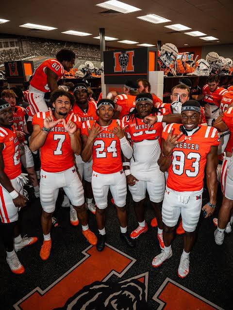 TheJordonHill's tweet photo. I will be a Mercer university this Friday !!!

@ChadSimmons_ @RecruitGeorgia @CoachSims_SHS @MercerFootball https://t.co/cD1cKaOFlW