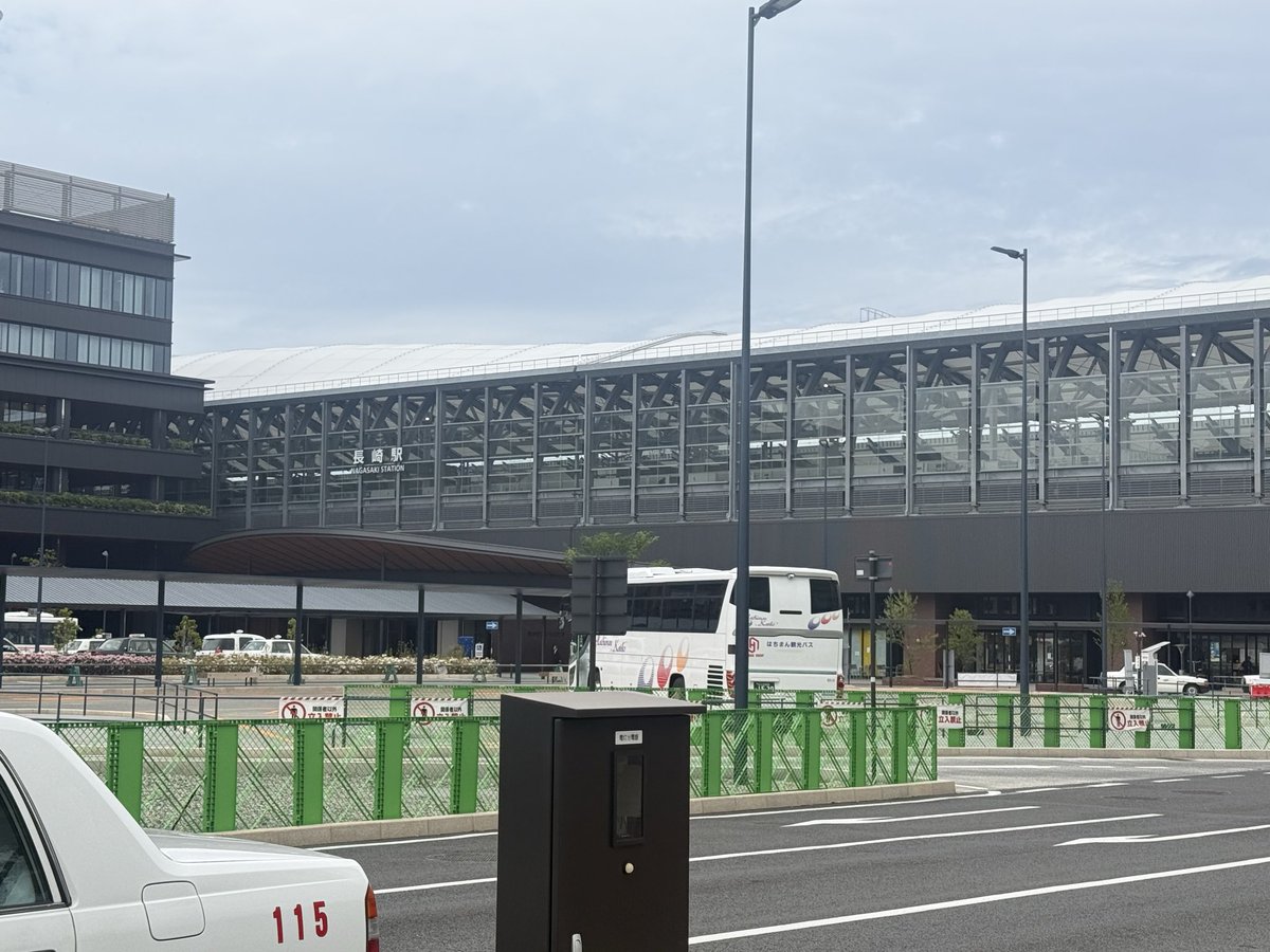 しらす tweet media