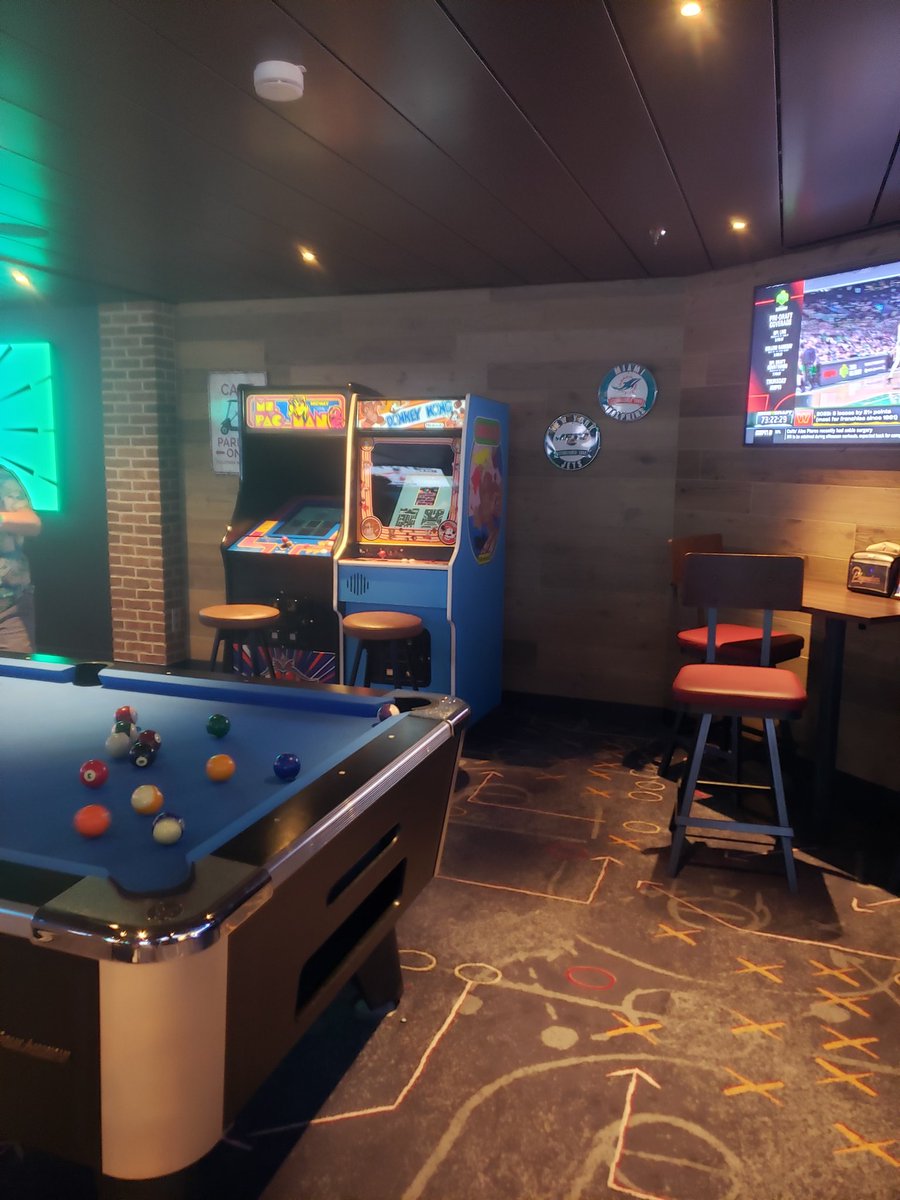 ʀᴇᴅɪsᴄᴏᴠᴇʀᴛʜᴇ80s.ᴄᴏᴍ tweet media