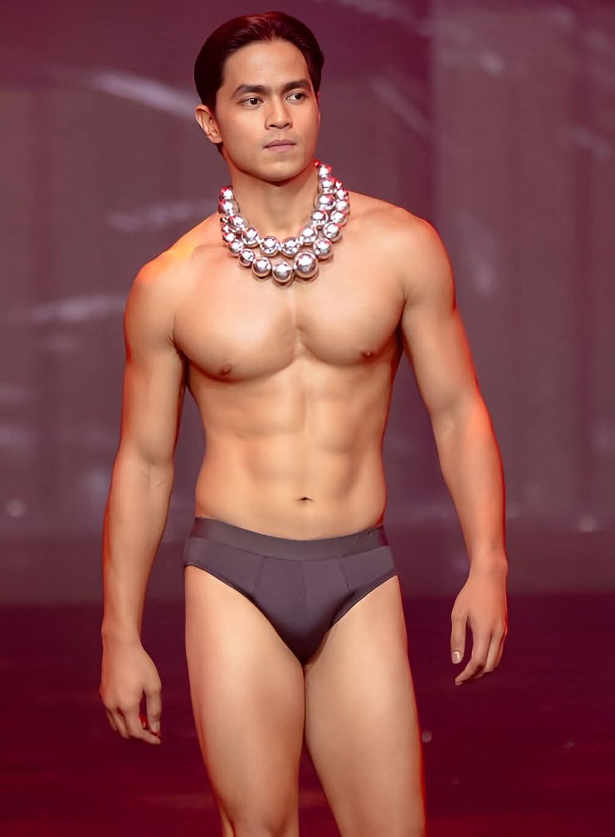 Phhotstuds's tweet image. Elyson De Dios for Bench Body

#hunk #muscle #handsome #fitness #malemodel #men #abs #sexy #gym #hotmen #model #hot #fit #fitnessmodel #male #sexymen #hotguys #fitnessmotivation